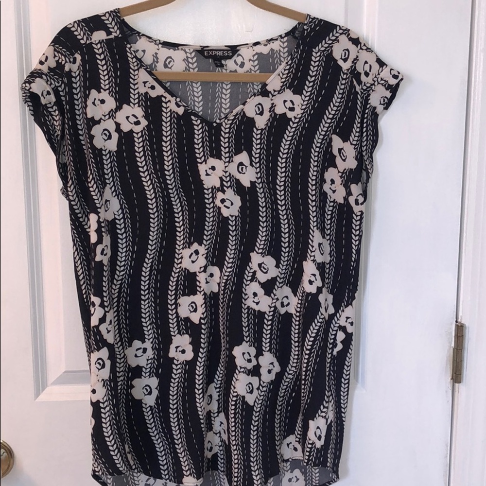 Express floral blouse with capped sleeves